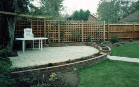 Hard Landscaping - Fencing, Screening & Decking