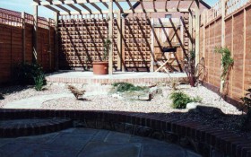 Hard Landscaping - Fencing, Screening & Decking