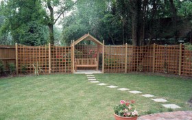 Hard Landscaping - Fencing, Screening & Decking